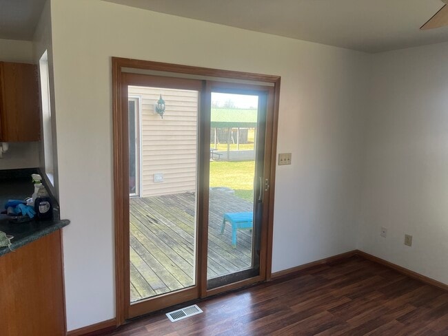 Foto del edificio - 2520 E Clark St