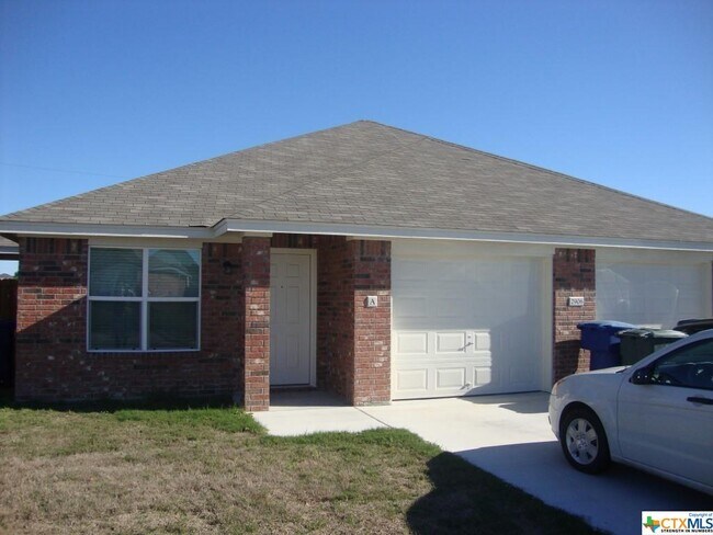 Building Photo - 2906 Starlight Dr