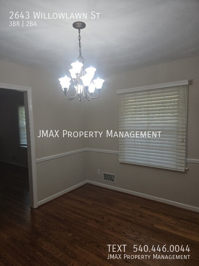 Foto del edificio - 2643 Willowlawn St
