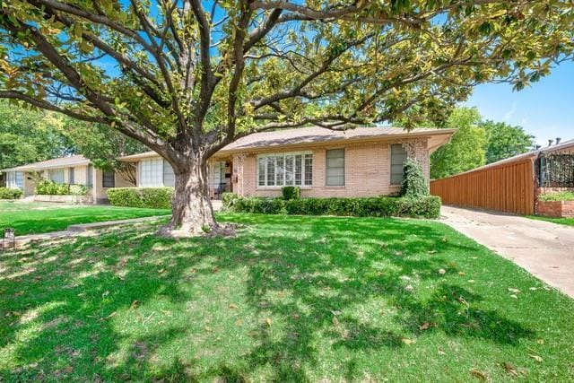 Foto del edificio - 6525 E Mockingbird Ln