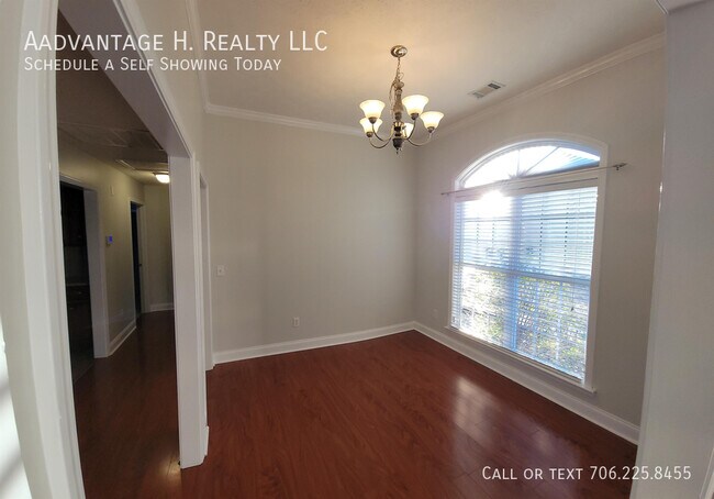 Building Photo - 6 Ihagee Creek Ct