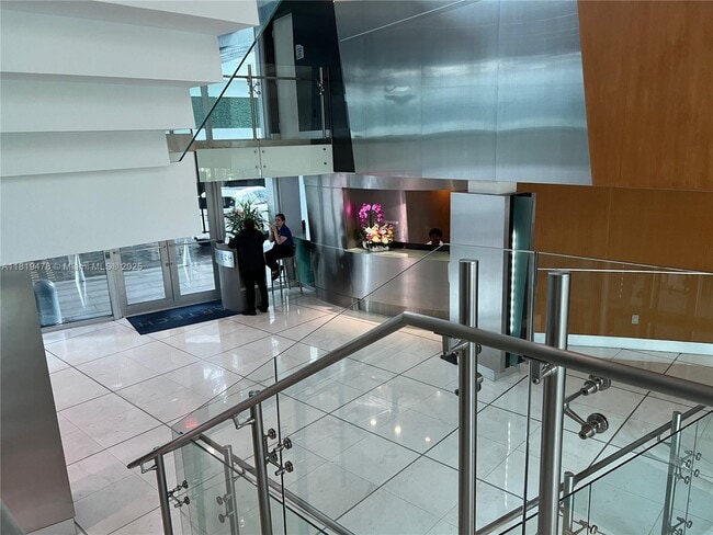 Foto del edificio - 2950 NE 188th St