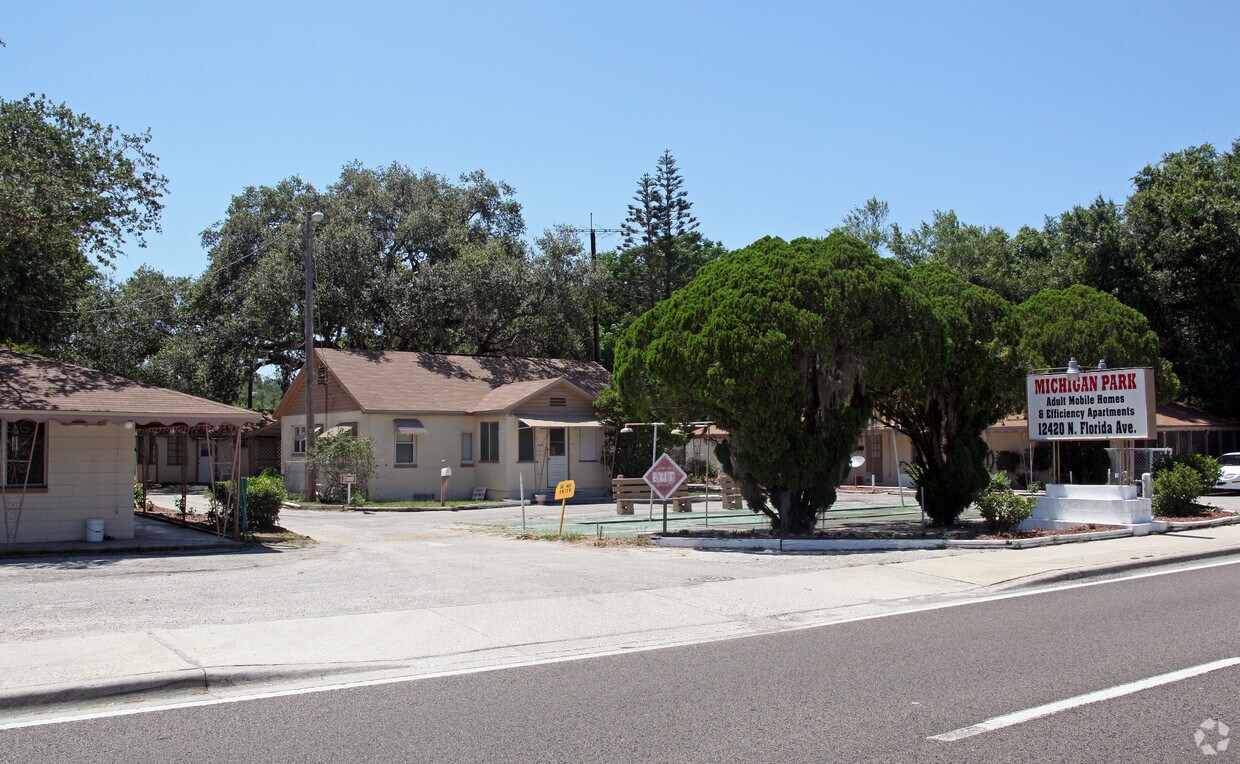 Primary Photo - Michigan Park