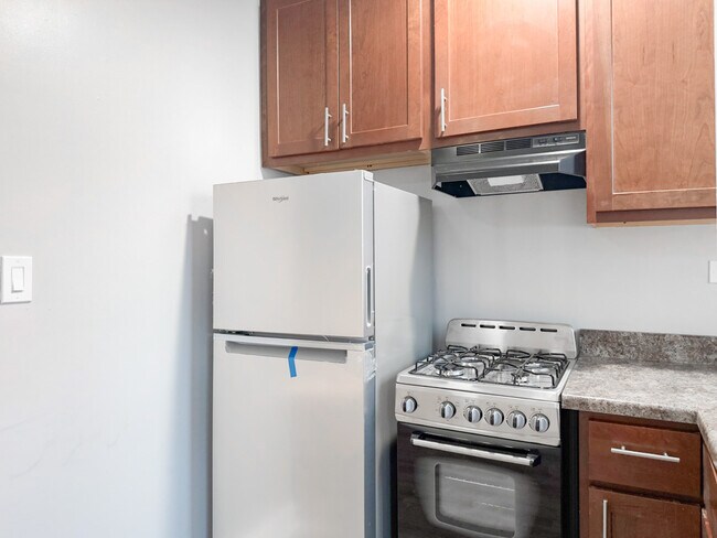 Foto del edificio - 4037 N Kenmore Ave