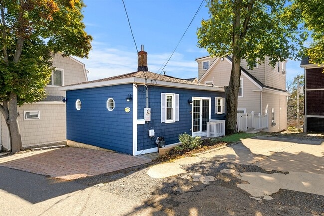 Building Photo - 22 Sherman Ave