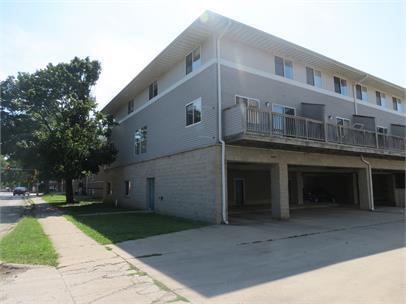Primary Photo - 905 W Springfield Ave