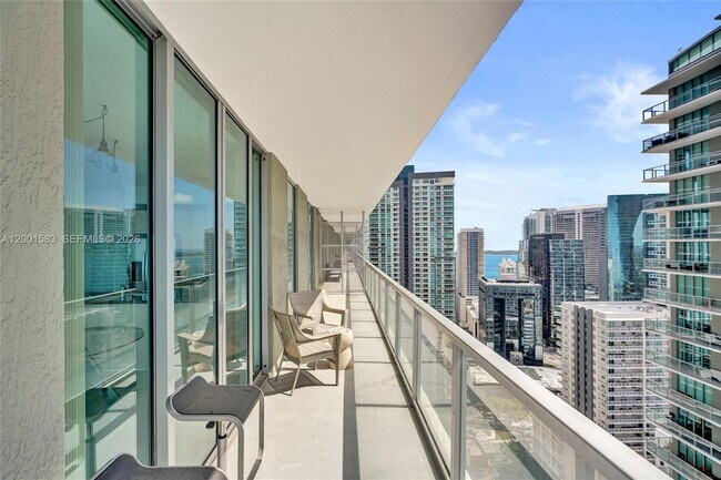 Foto del edificio - 1111 SW 1st Ave