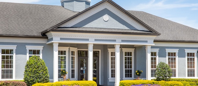 Building Photo - MAA Seven Oaks