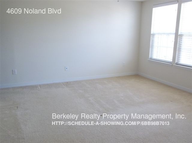 Foto del edificio - 4609 Noland Blvd