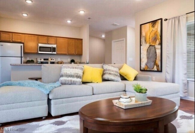 Foto del edificio - 245 Brittany Ln