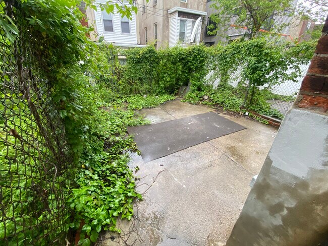 Foto del edificio - 1718 N Lambert St