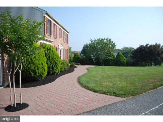 Foto del edificio - 5 Fox Chase Ln