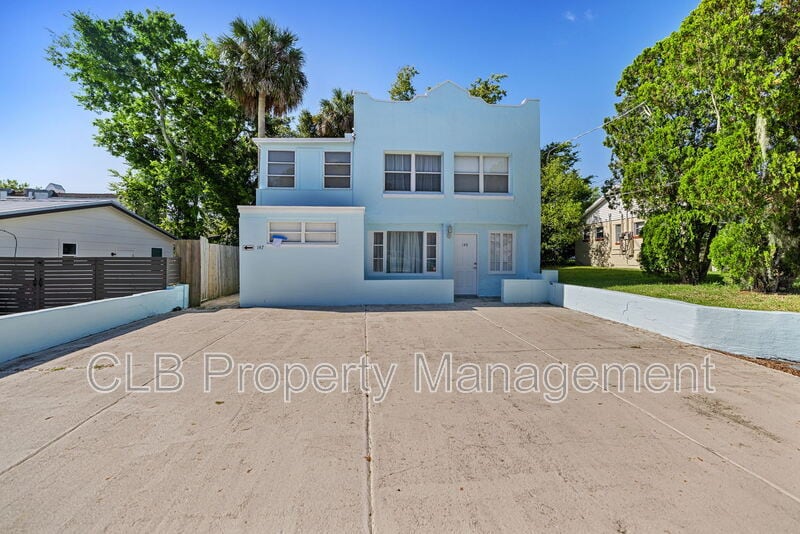 Foto principal - 147 5th St