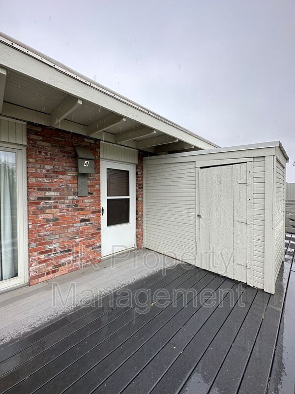 Foto del edificio - 3208 11th Ave S