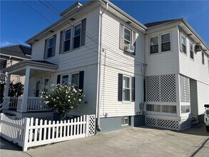 Building Photo - 27 McCabe Ave