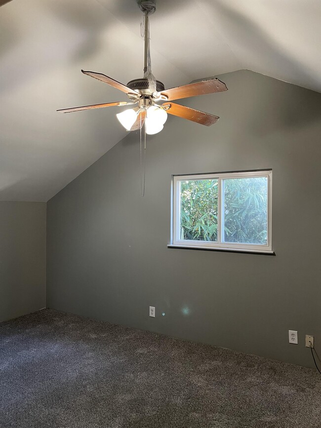 Foto del edificio - 5355 Greenbriar Rd