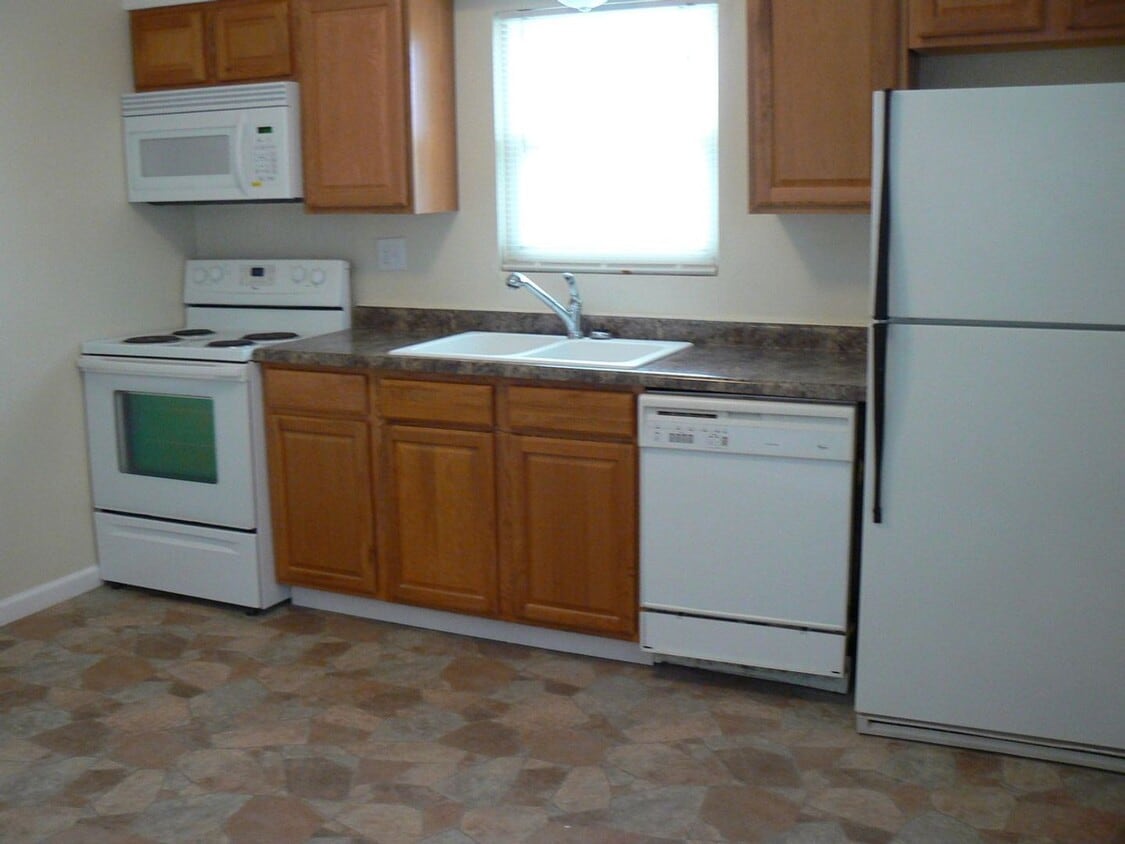 Building Photo - 7001 N Moberly Dr
