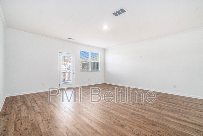 Foto del edificio - 6229 Honeybell Aly