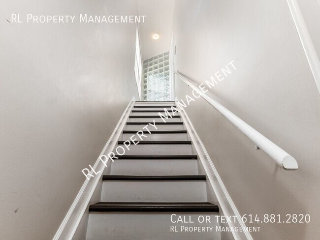 Foto del edificio - 1085 Harrison Ave