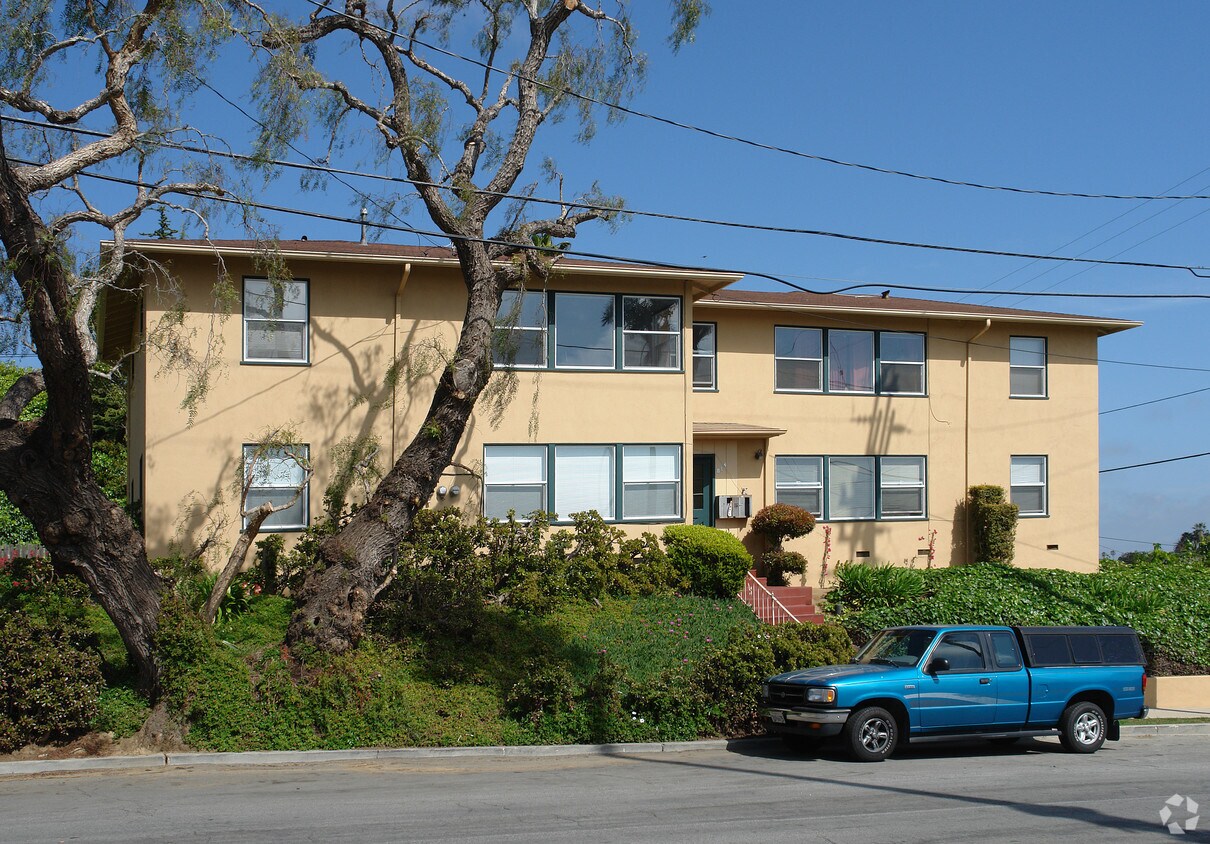 Building Photo - 102 N Kalorama St