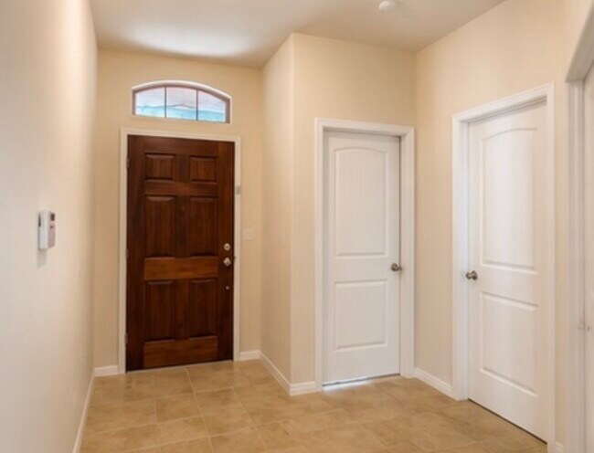 Foto del edificio - 1522 Heartwood Dr