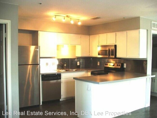 Foto del edificio - 1013 W 23rd St