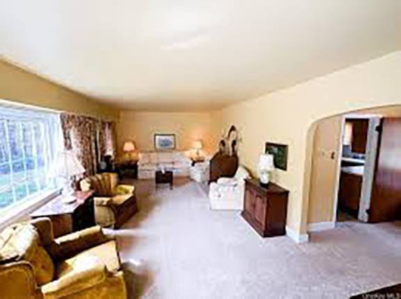 Foto del edificio - 18 Wildwood Dr