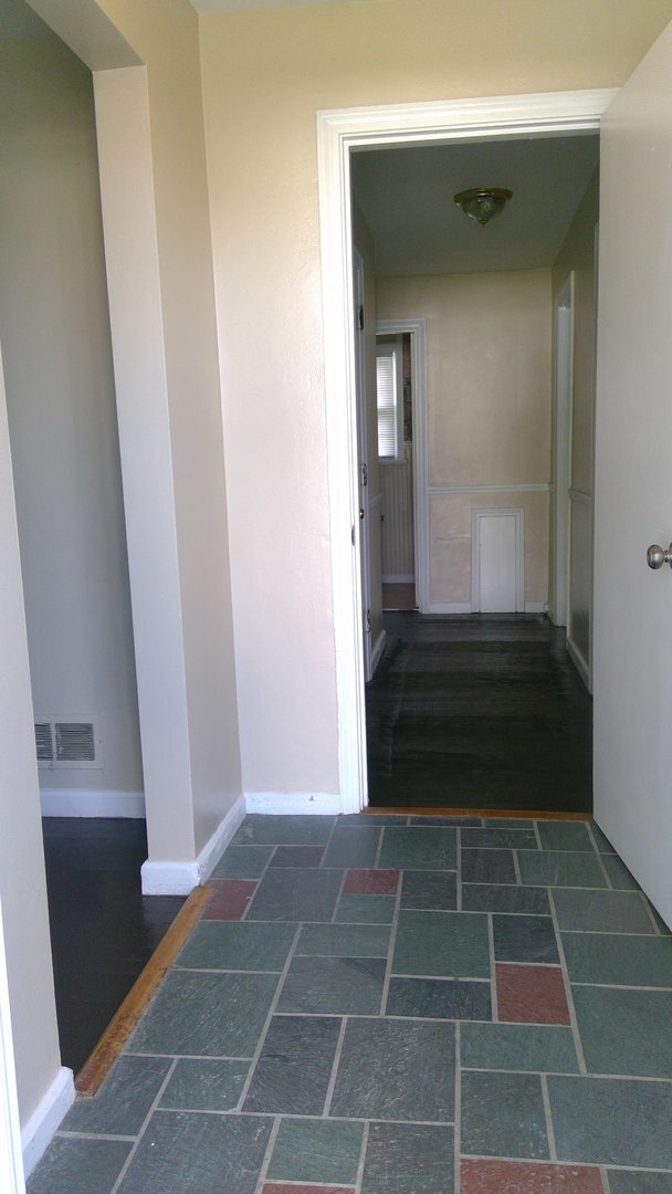 Foto del edificio - A must see home!