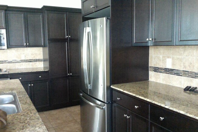 Foto del edificio - 3539 Luminary Way