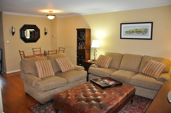 Dining/Living - old - 1181 N Vernon St