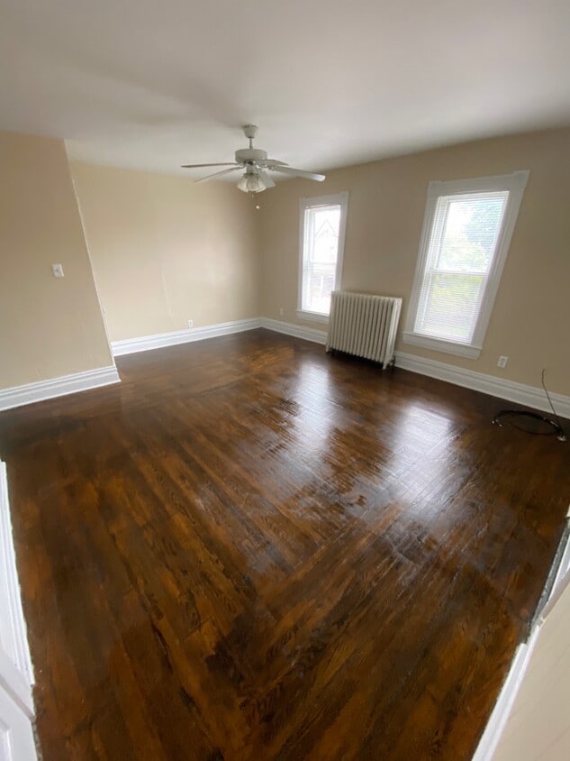 Living Room - 205 N Chestnut St