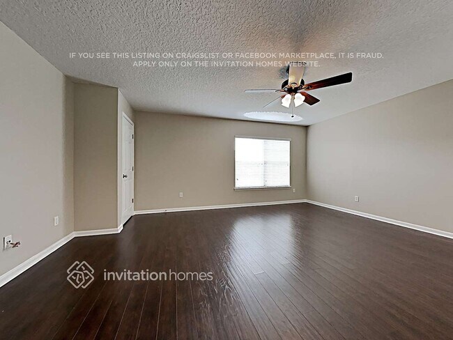 Foto del edificio - 252 Candlebark Dr