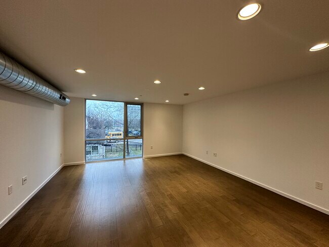Foto del edificio - 1417 N 7th St