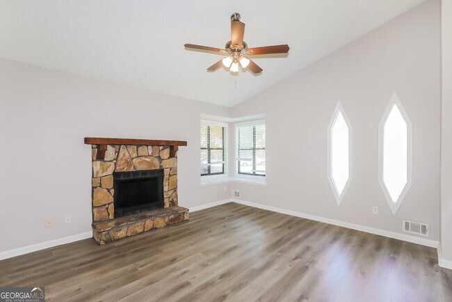 Foto del edificio - 3684 Linwood Way