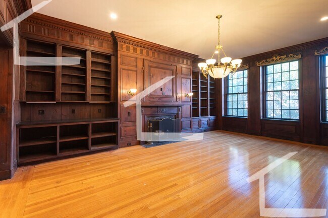 Foto del edificio - 153 Commonwealth Ave