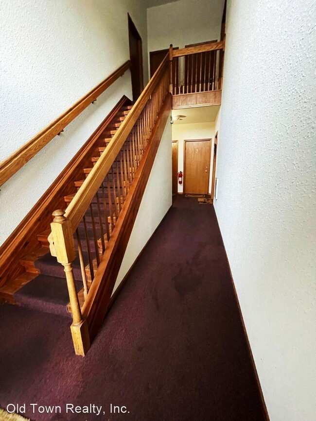 Building Photo - 2 br, 1 bath House - 2448 Quarterback Ct. #1