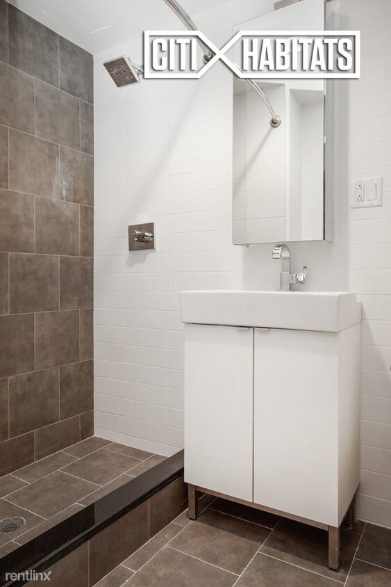 Foto del edificio - 222 W 22nd St