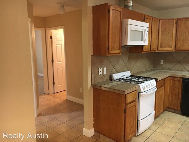 Foto del edificio - 7003 Bennett Ave