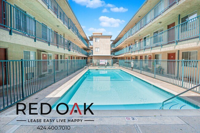 Foto del edificio - 7947 Reseda Blvd