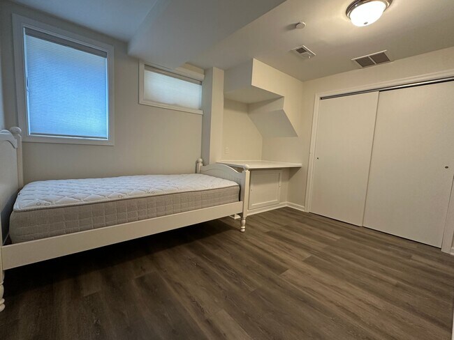 Foto del edificio - 4424 Brandywine St NW