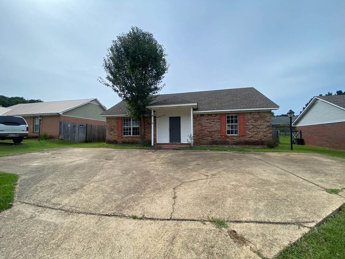 Foto principal - 2 bed 2 bath home in Shiloh neighborhood!