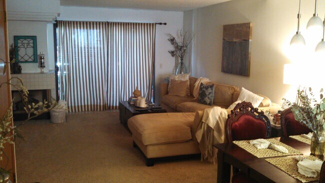 Inside (furnishings not included) - 522 Via De La Valle