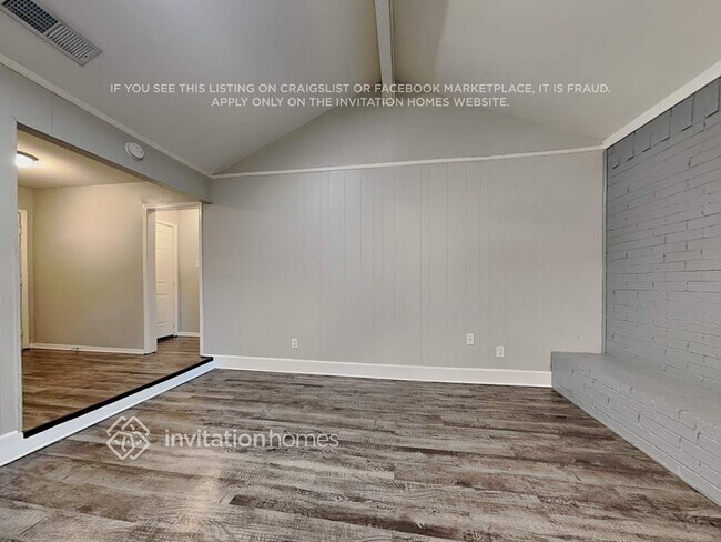 Foto del edificio - 747 James Cir