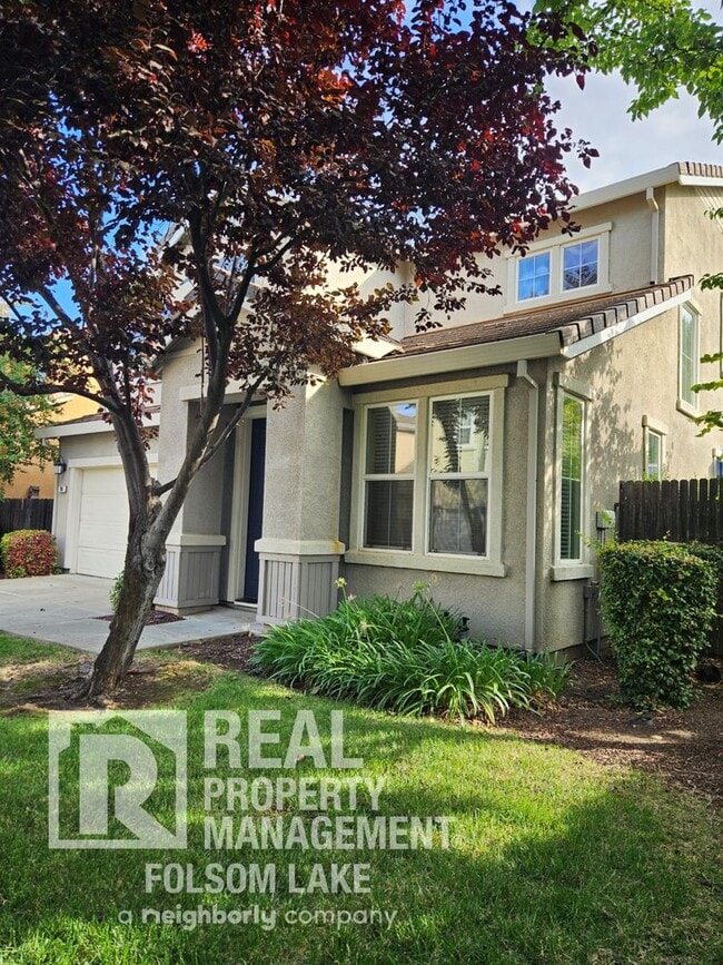 Building Photo - Lincoln Crossing Gated Community 3-Bedroom...