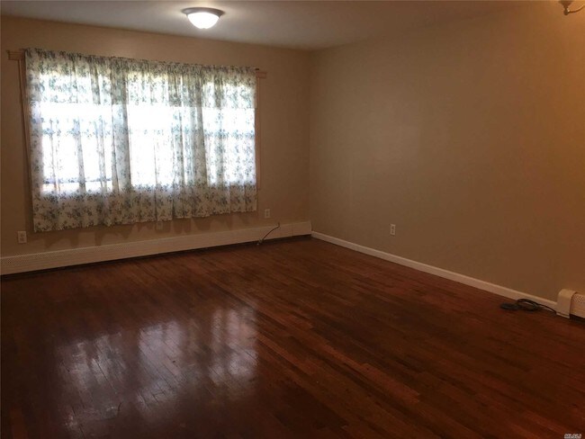 Building Photo - 325 Beach 86th St