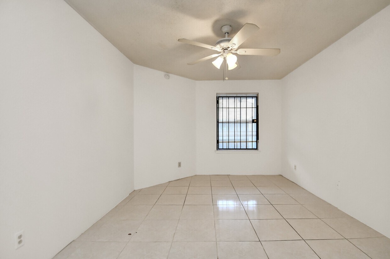 Foto del edificio - 9700 Leawood Blvd