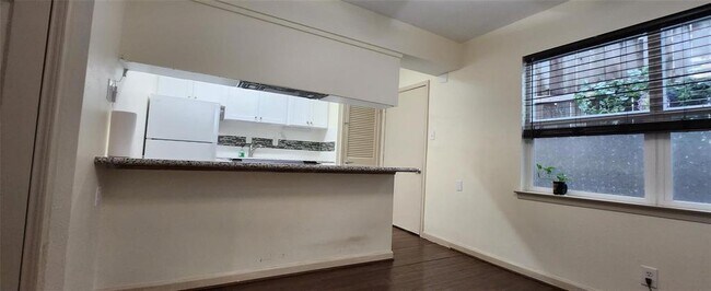 Foto del edificio - 1433 Cedar Post Ln