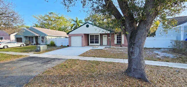 Foto del edificio - 1251 SW 84th Terrace