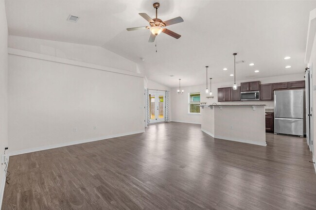 Foto del edificio - 4395 Thistle Pine Ct