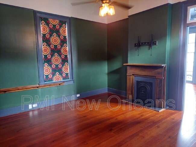 Photo - 612 Lafayette St House